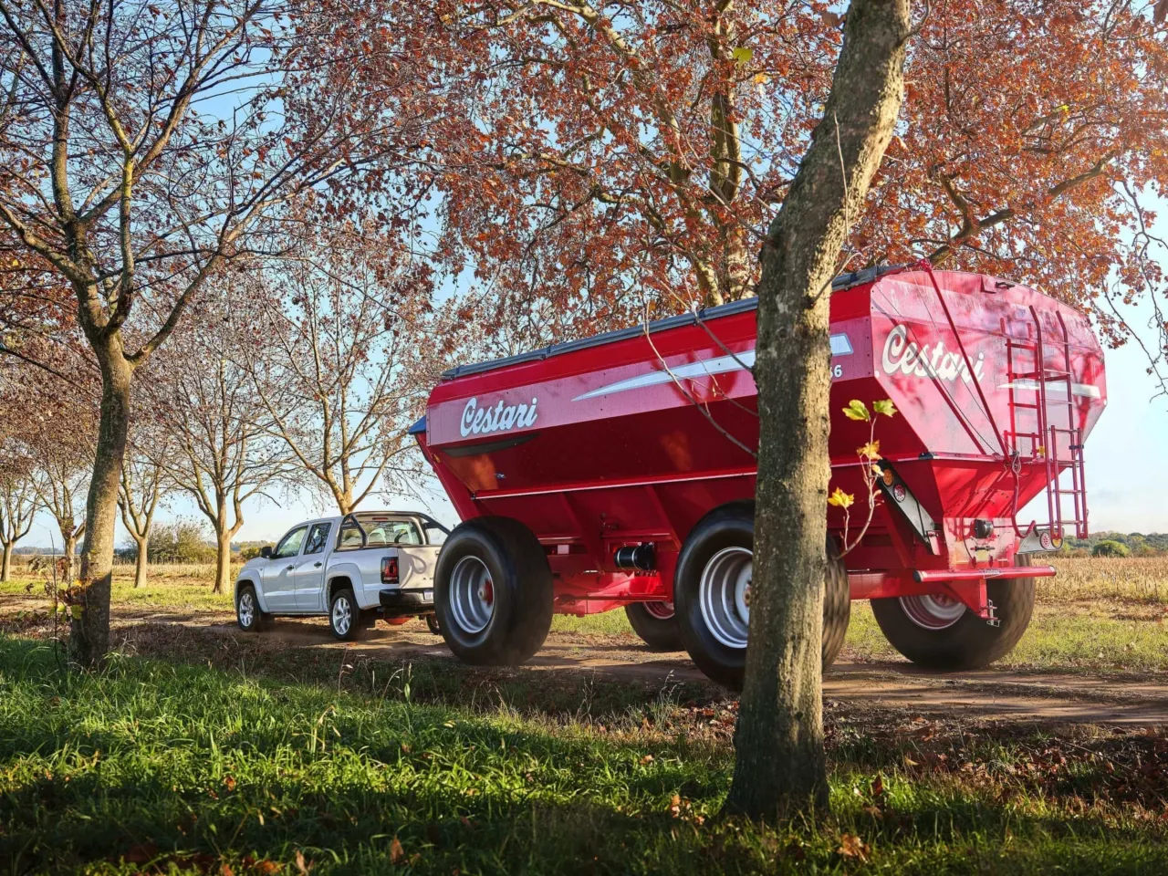 Archivo: escenario-campo-2.webp - Amarok en el campo